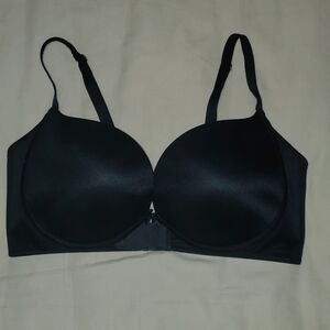 VS Black Plunge Push-up Bre